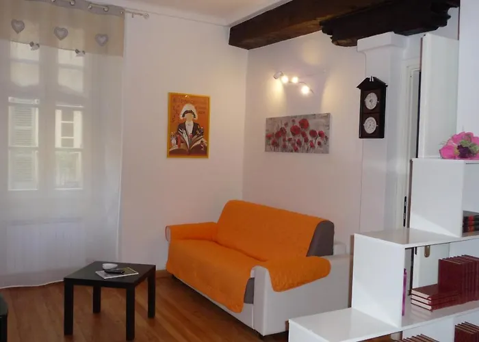 La Casa Di Perpy Centro Storico * Ιβρέα