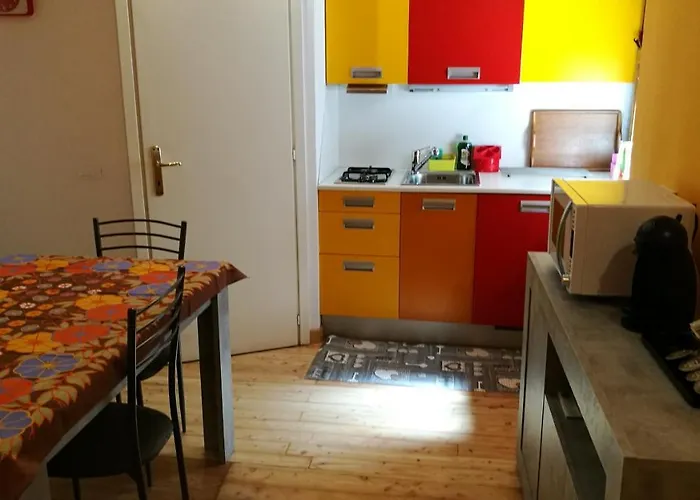 Διαμέρισμα La Casa Di Perpy Centro Storico Ιβρέα
