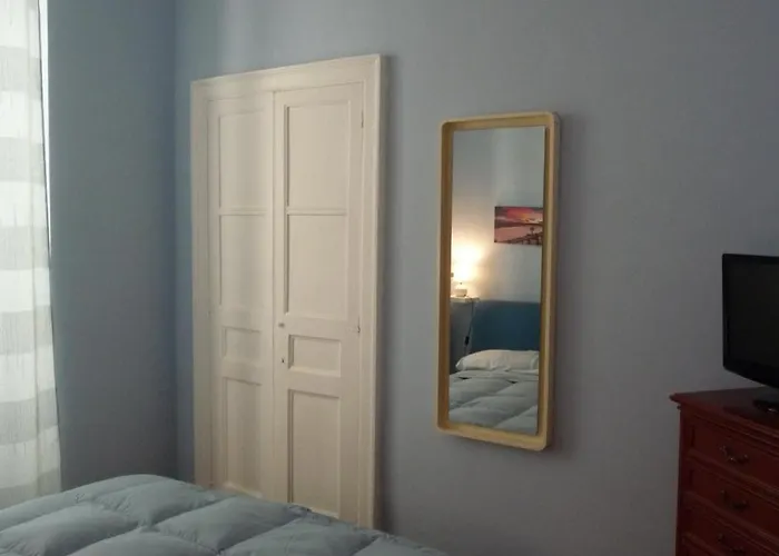 La Casa Di Perpy Centro Storico * איבראה